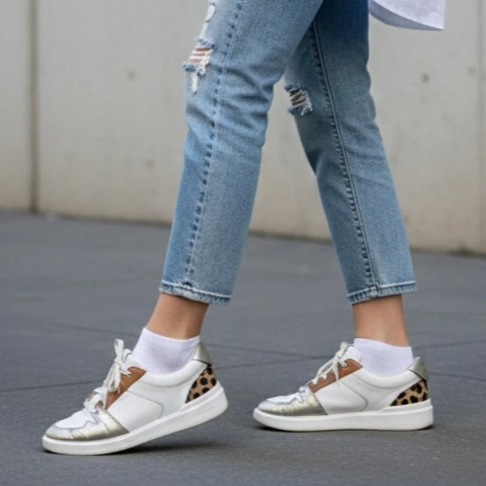 Cole‎ Haan Grand Crosscourt Women's Size 7B White Lace-Up Tennis Low Top Sneaker